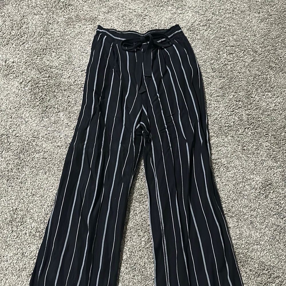 Wide leg trousers